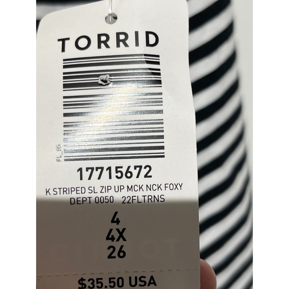 Torrid Striped Sleeveless Zip Up Mock Neck Foxy Top Black White 4 4X 26 NEW - Picture 6 of 10